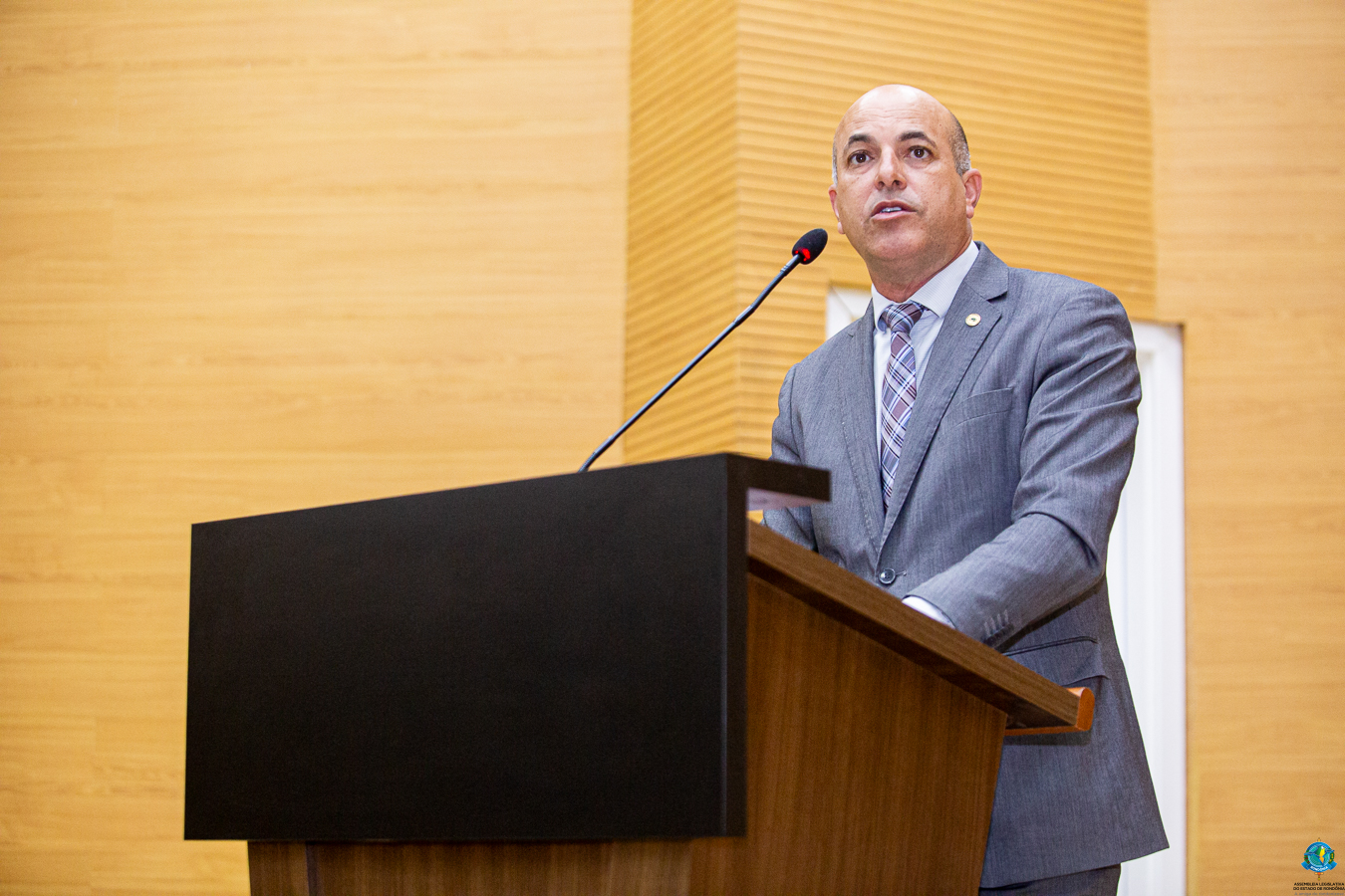 Proposta de Ismael Crispin cria banco de dados para combater crimes sexuais contra crianças