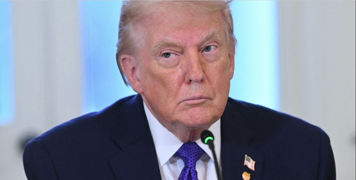 Trump assina decreto para proteger lucros do petróleo da Venezuela retidos pelos EUA