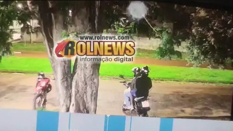 Dupla em moto branca furta motocicleta estacionada na Avenida Recife durante a madrugada, em Rolim de Moura
