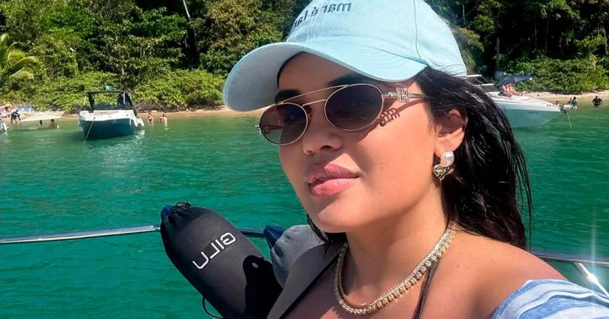 Influenciadora é exonerada após denúncia de salários sem expediente no Acre